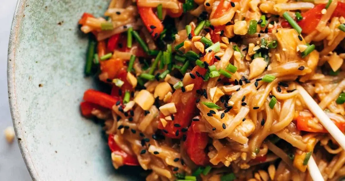 Chili Garlic Instant Pot Noodles Recipe - Pinch of Yum