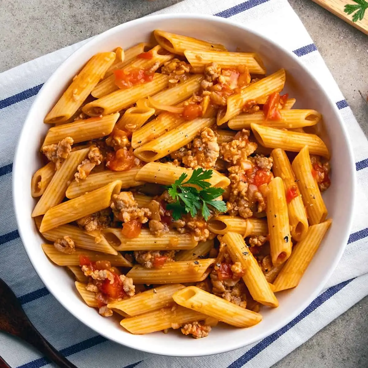 Spaghetti With Chicken Bolognese Recipe - The Daring Gourmet