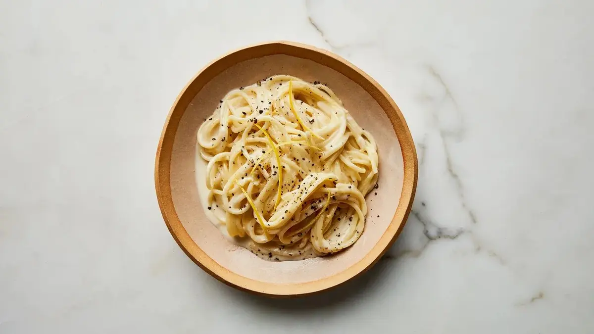 Creamy Lemon Pasta (Pasta al Limone, 15 Minutes)