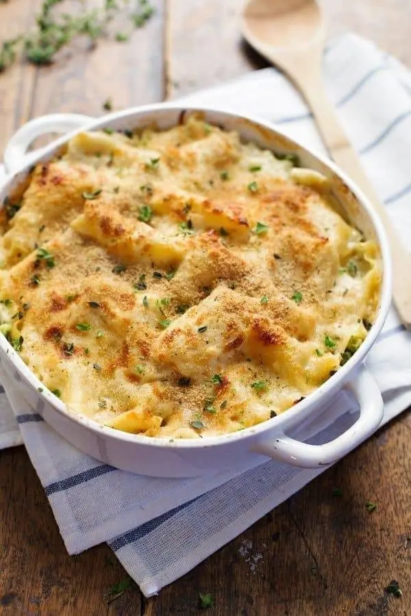 Garlic Parmesan Chicken Lasagna Bake