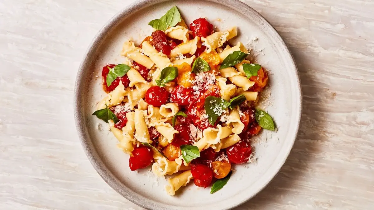 Burst Cherry Tomato Pasta