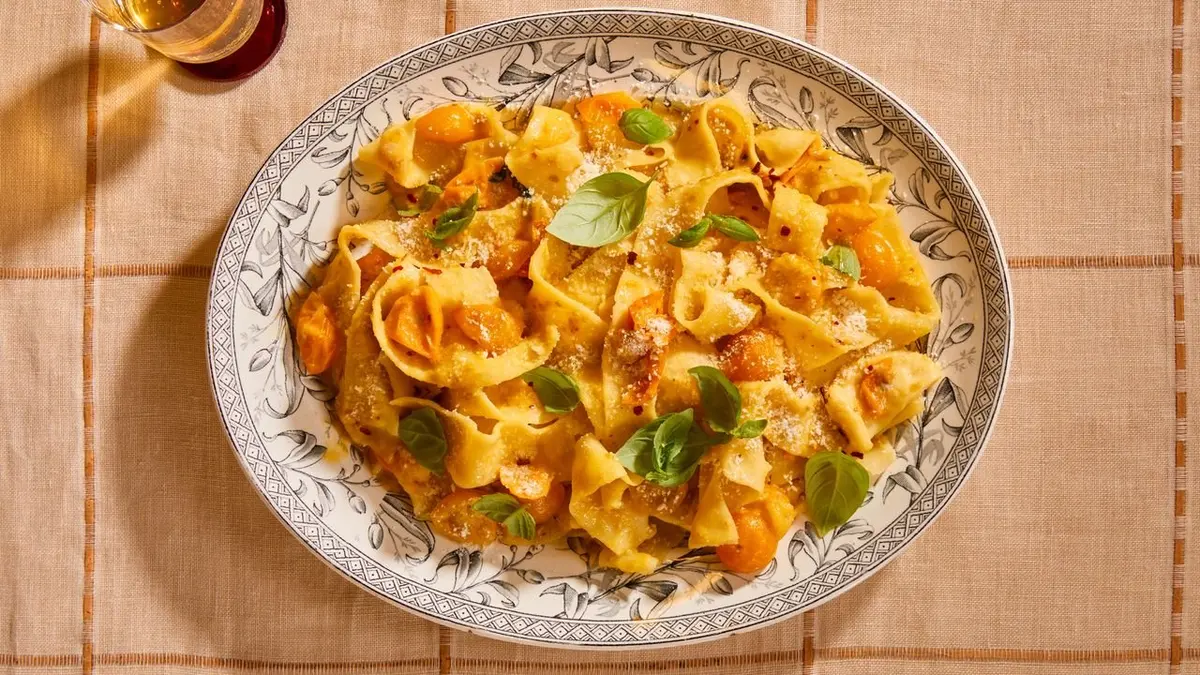 Fresh Pasta With Buttered Tomatoes
