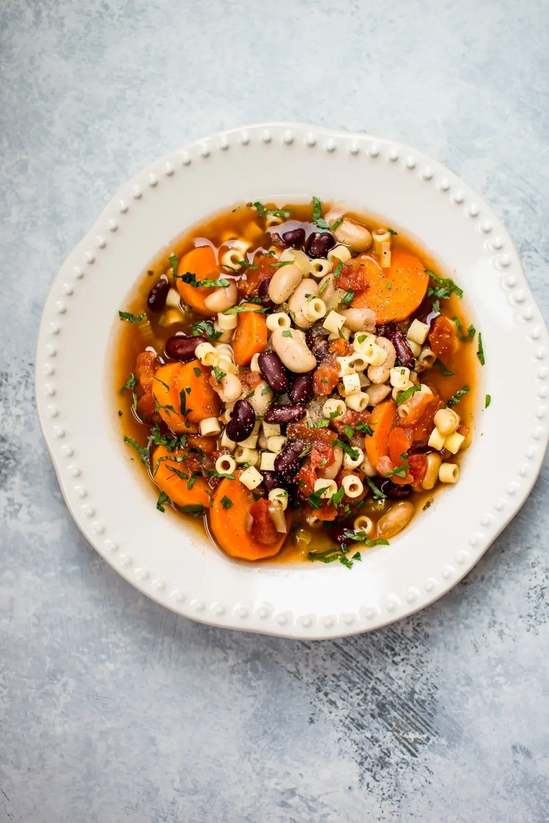 Crockpot Vegetarian Pasta e Fagioli Soup