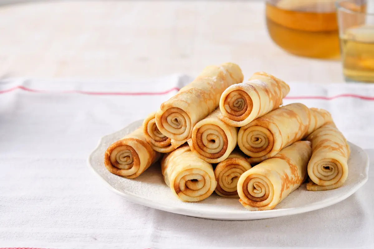 Easy French Crepes Recipe with Honey