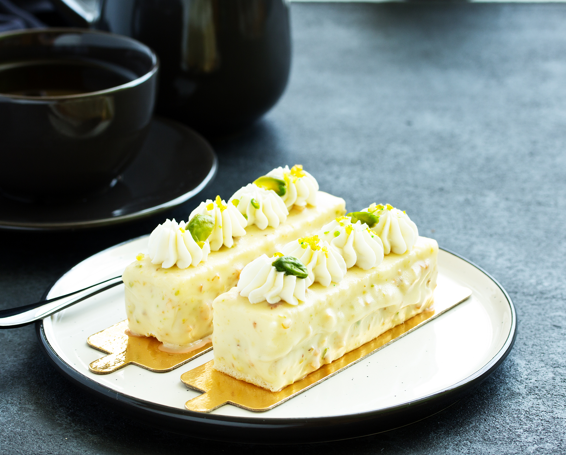 Caramel Banana Cake with Crunchy Nut Glaze