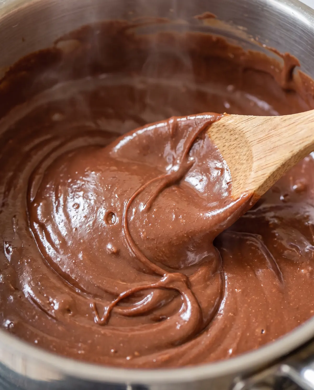Easy Chocolate Peanut Butter Fudge Recipe (3 Ingredients)