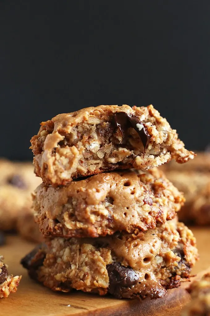 Vegan Peanut Butter Chocolate Chip Cookies