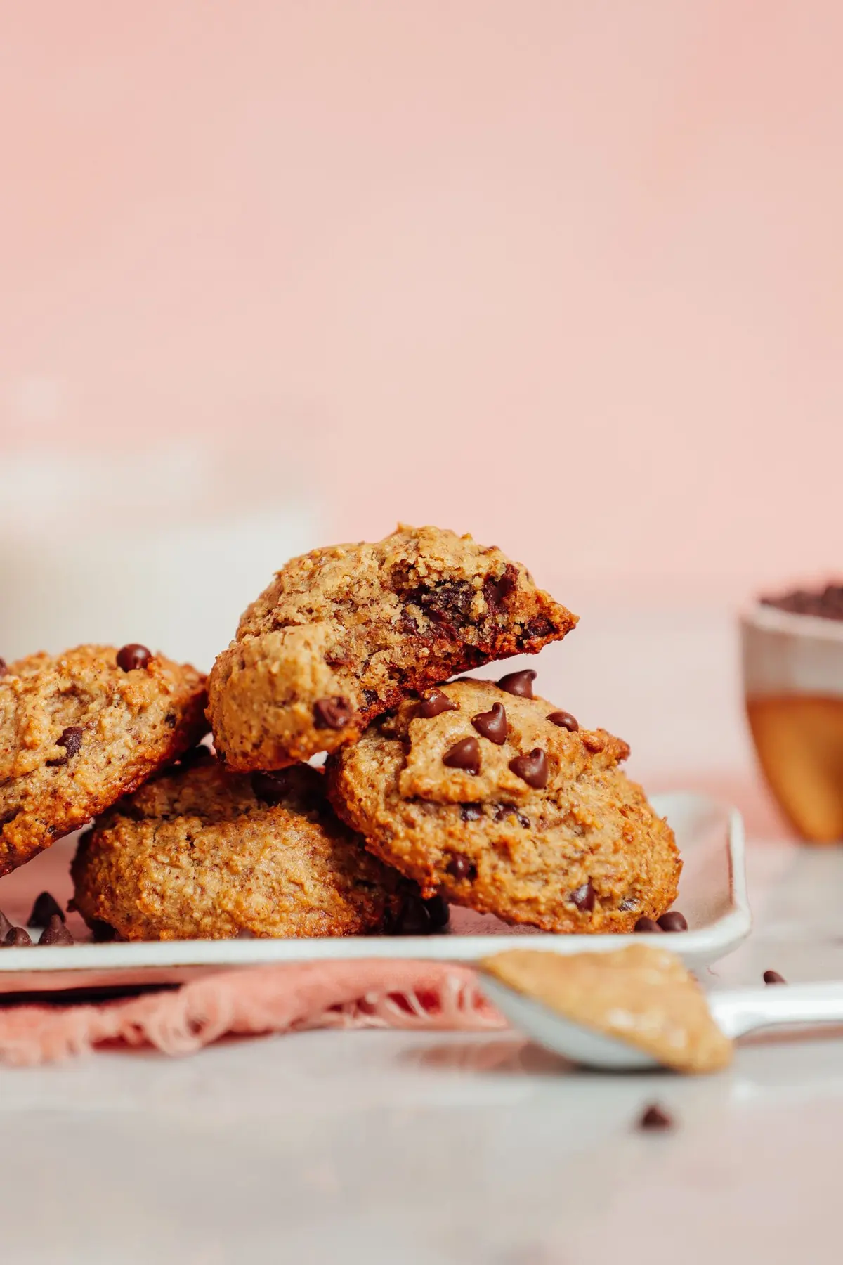 Fluffy Banana Chocolate Chip Cookies