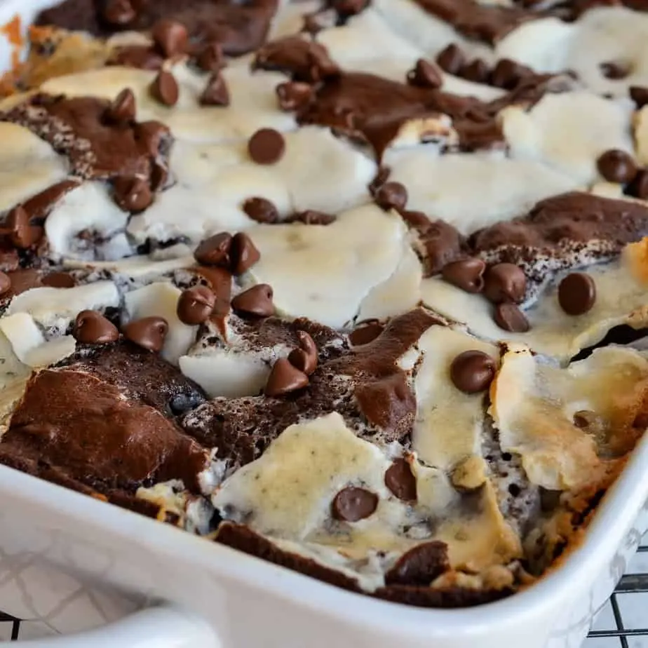 Earthquake Cake - photo from Small Town Woman