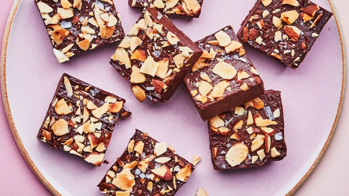 A Healthy Fudge Recipe You Can Eat Straight From the Fridge | Bon Appétit