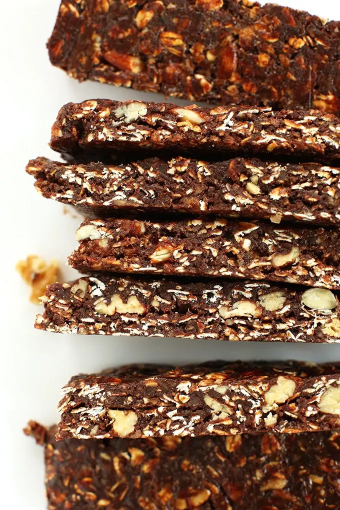 Healthy Chocolate Granola Bars | Minimalist Baker Recipes