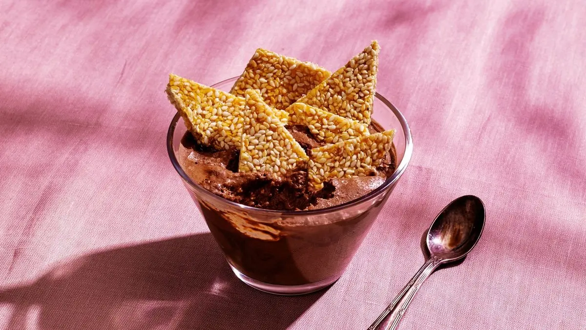 Vegan Chocolate Ice Cream | Minimalist Baker Recipes