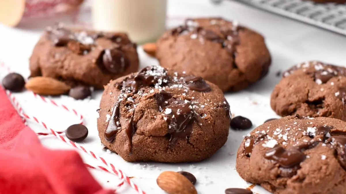 Almond Flour Chocolate Cookies (Ready in 20 Minutes)