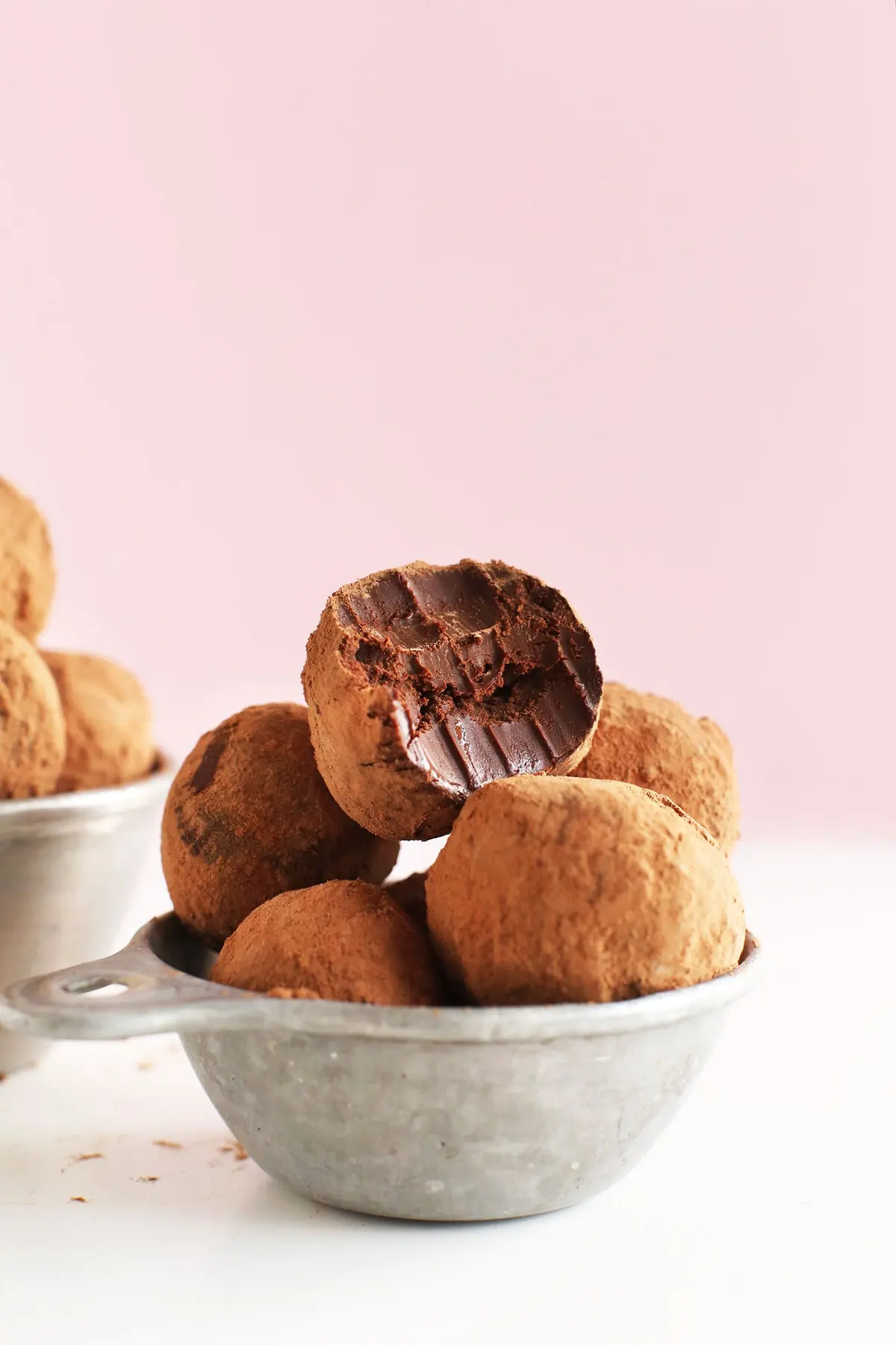 2-Ingredient Dark Chocolate Truffles