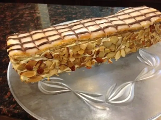 Esterhazy TorteEsterhazyschnittenAlmond Meringue Slices