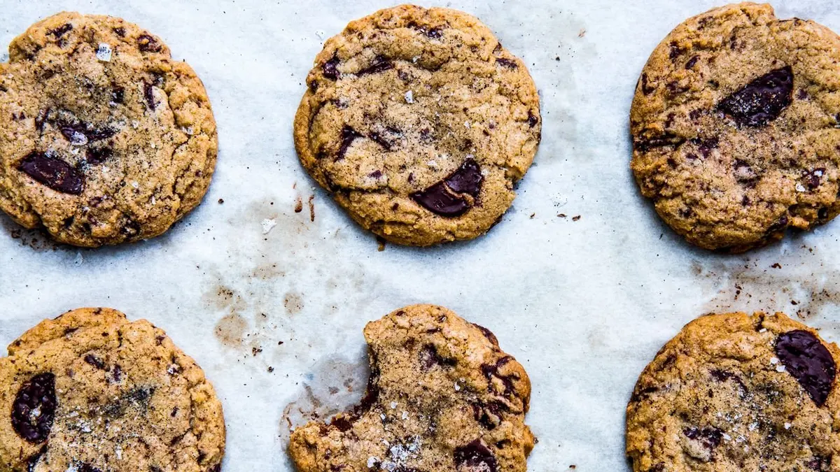 Whiskey and Rye Chocolate Chip Cookies Recipe