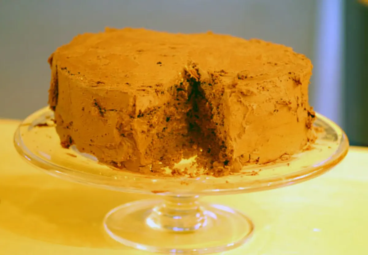 Gluten-Free Chocolate Cake With Frosting
