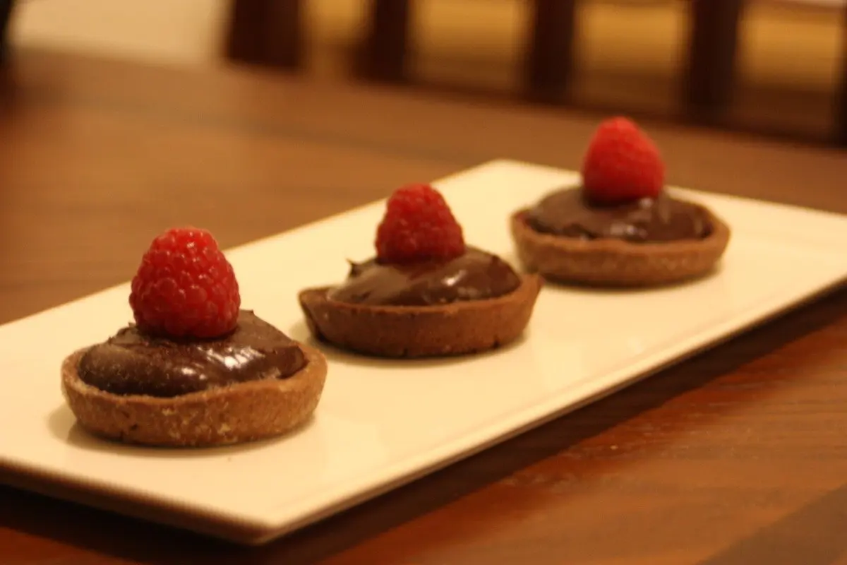 Raspberry-Chocolate Tart
