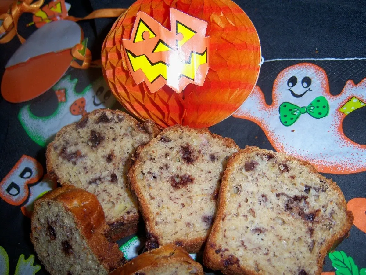 Chocolate-Cherry Banana Bread (Diabetic Friendly)