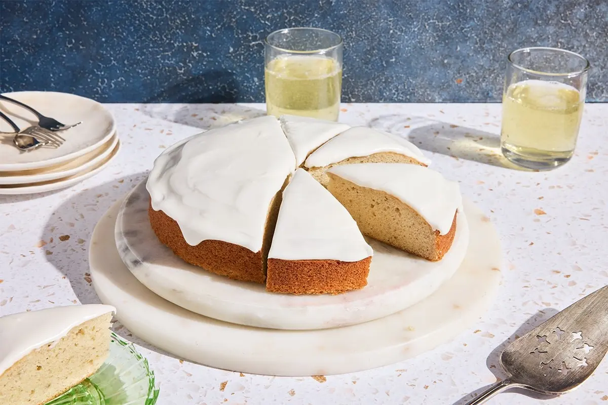 Rich and Tender Banana Cake Recipe