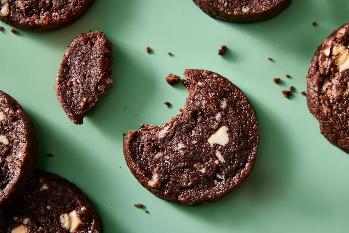 Peppermint Bark Cookies Recipe